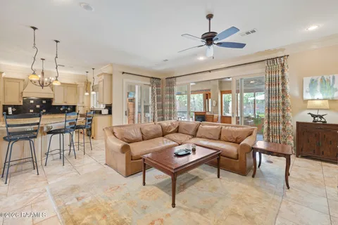 $795,000 | 118 W Bayou, Lafayette, LA 70503