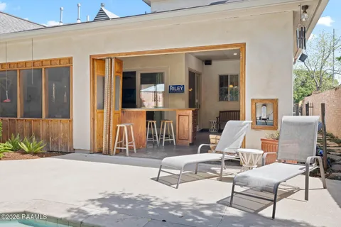 $795,000 | 118 W Bayou, Lafayette, LA 70503