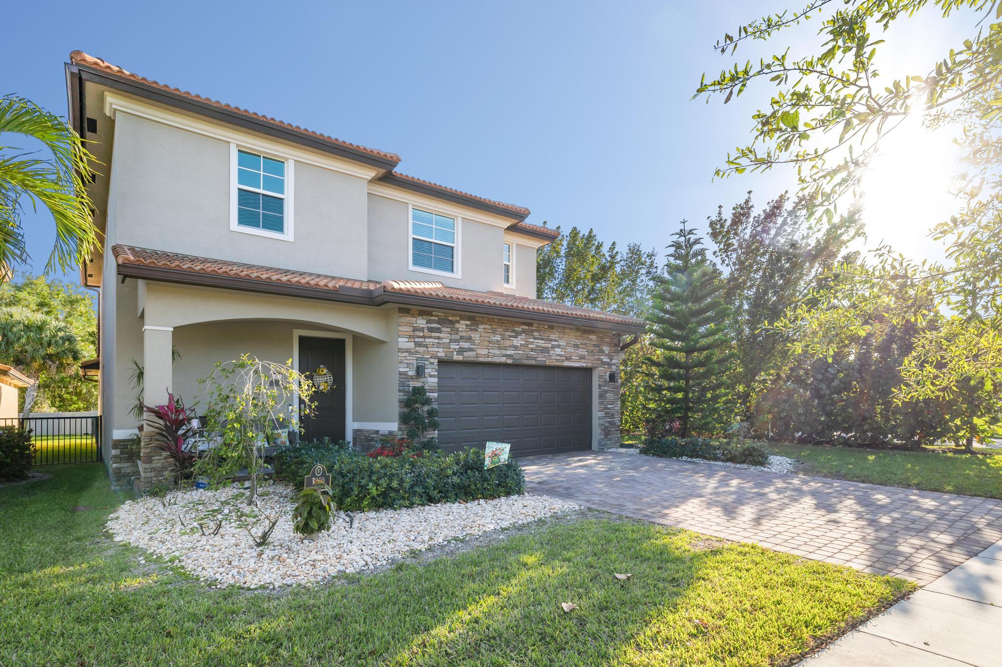 7050 Limestone Cay Road Jupiter, FL 33458 - Photo 2 of 45 CZ4A8793