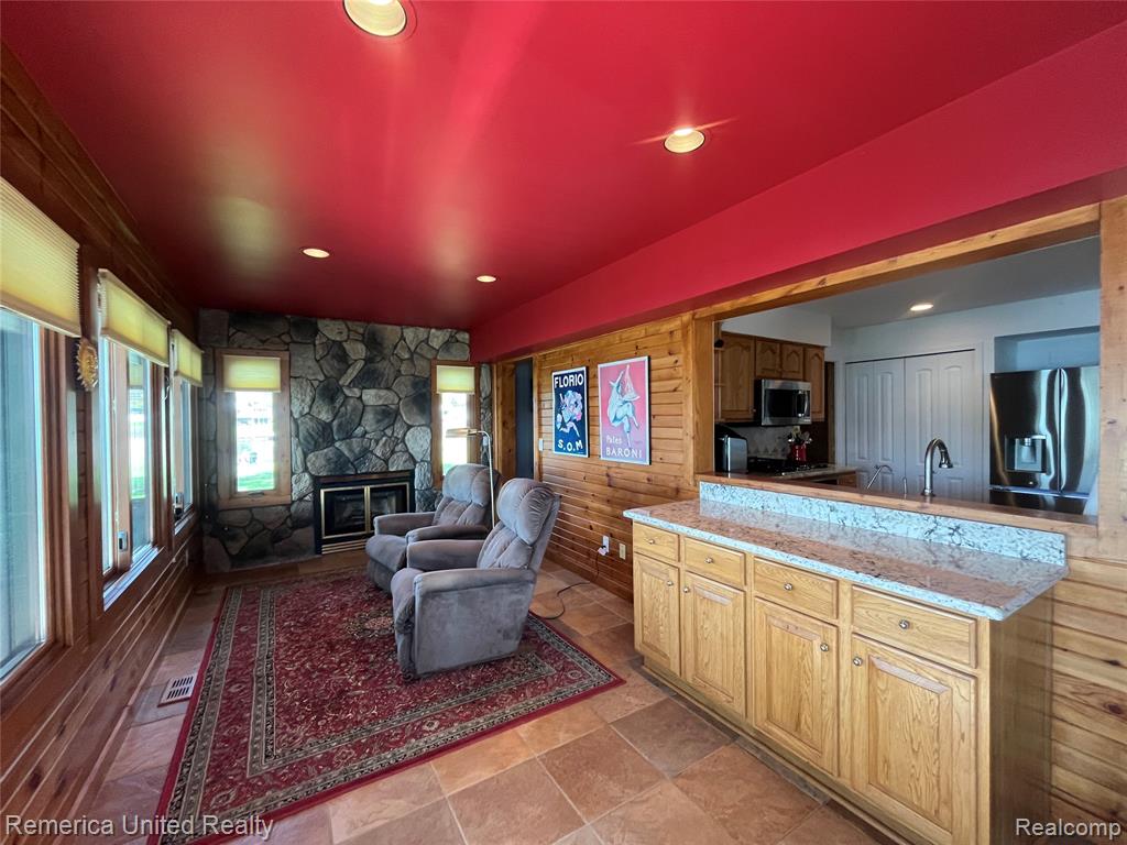 4533 Horseshoe Road Waterford, MI 48328 - Photo 17 of 31