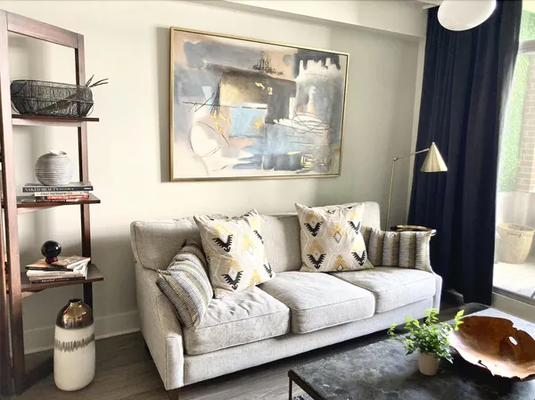 $2,550 | 14 Lockwood Drive, Unit 3B, Charleston, SC 29401