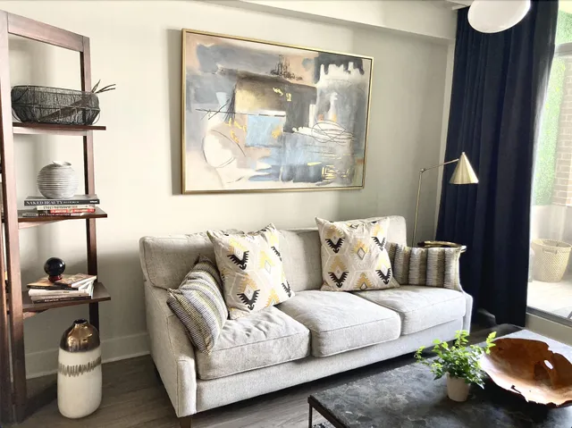 $2,550 | 14 Lockwood Drive, Unit 3B, Charleston, SC 29401