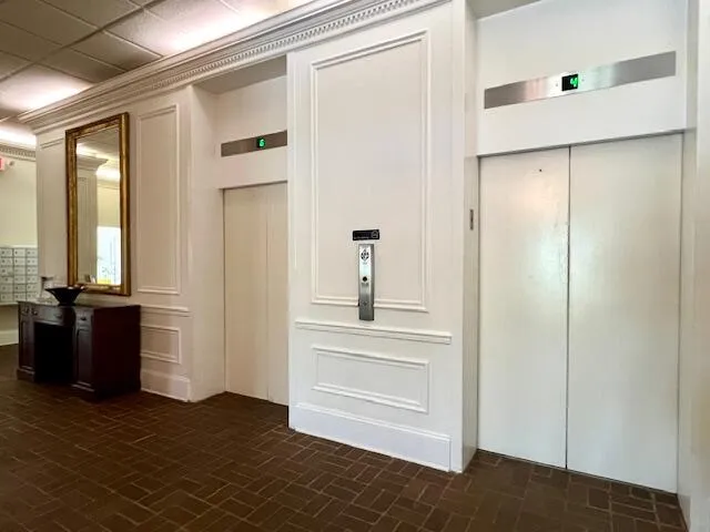 $2,550 | 14 Lockwood Drive, Unit 3B, Charleston, SC 29401