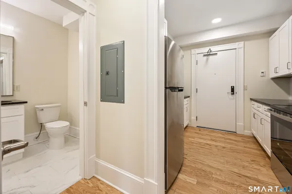$1,900 | 1355 Main Street, Unit 204, Hartford, CT 06103