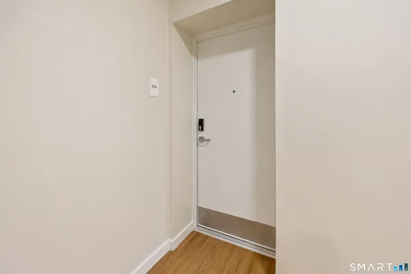 $1,900 | 1355 Main Street, Unit 204, Hartford, CT 06103