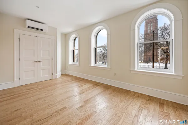 $1,900 | 1355 Main Street, Unit 204, Hartford, CT 06103