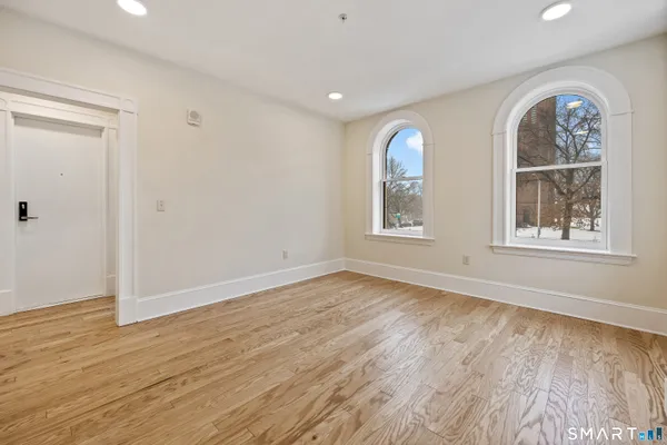 $1,900 | 1355 Main Street, Unit 204, Hartford, CT 06103