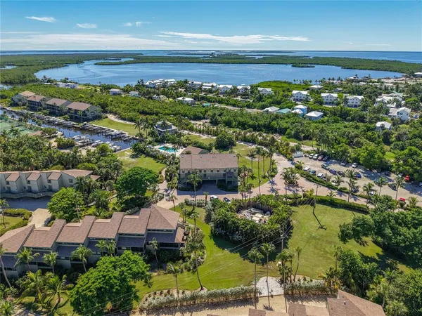 $419,000 | 16750 Bocilla Palms Drive, Unit 74, Bokeelia, FL 33922