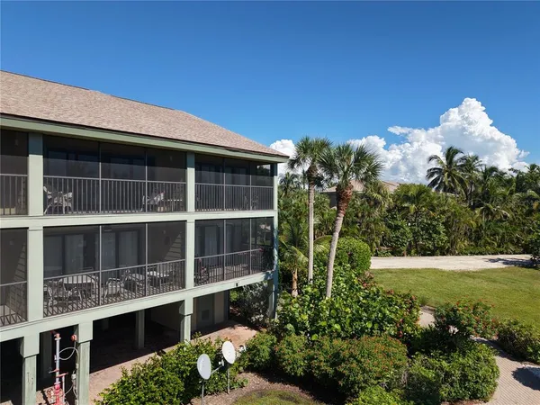 $419,000 | 16750 Bocilla Palms Drive, Unit 74, Bokeelia, FL 33922