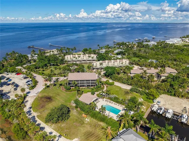 $419,000 | 16750 Bocilla Palms Drive, Unit 74, Bokeelia, FL 33922