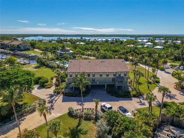 $419,000 | 16750 Bocilla Palms Drive, Unit 74, Bokeelia, FL 33922