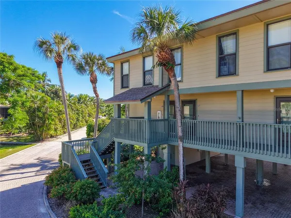 $419,000 | 16750 Bocilla Palms Drive, Unit 74, Bokeelia, FL 33922