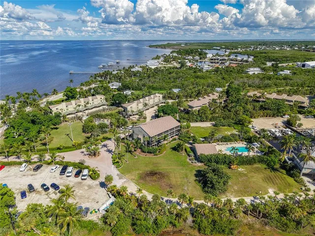 $419,000 | 16750 Bocilla Palms Drive, Unit 74, Bokeelia, FL 33922