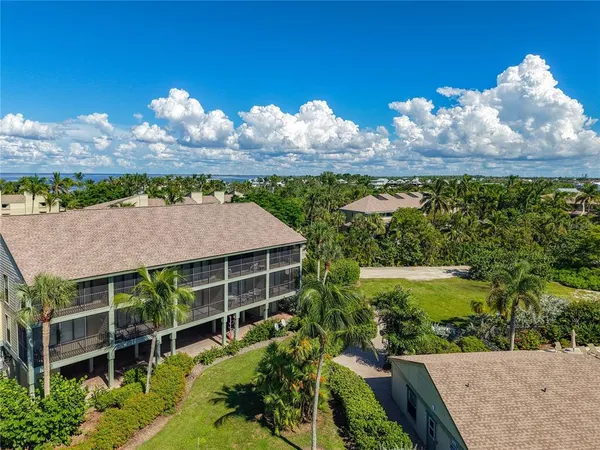 $419,000 | 16750 Bocilla Palms Drive, Unit 74, Bokeelia, FL 33922