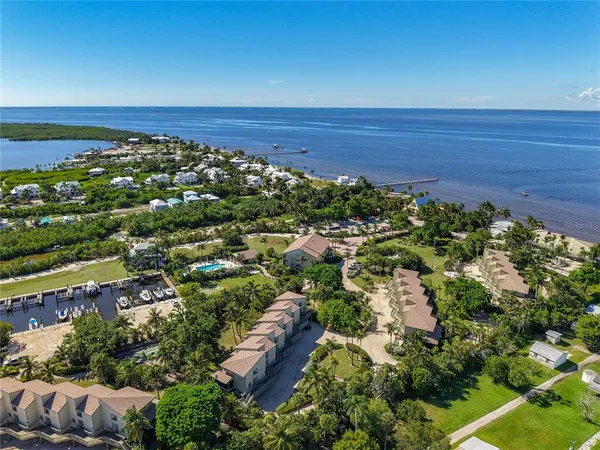 $419,000 | 16750 Bocilla Palms Drive, Unit 74, Bokeelia, FL 33922