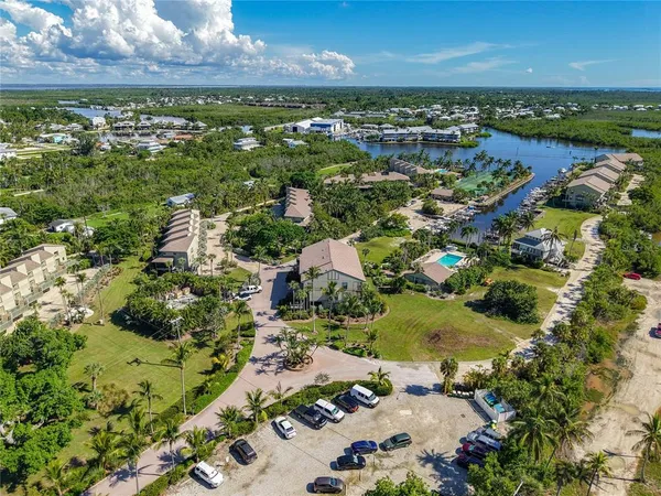 $419,000 | 16750 Bocilla Palms Drive, Unit 74, Bokeelia, FL 33922