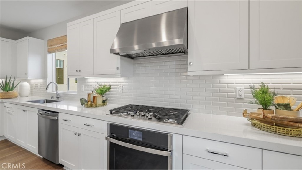 26747 Laurel Mountain Loop Valencia, CA 91381 - Photo 4 of 22 Photos shown are of model only- not actual homesite.