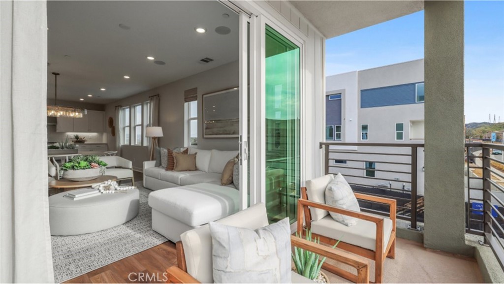 26747 Laurel Mountain Loop Valencia, CA 91381 - Photo 7 of 22 Photos shown are of model only- not actual homesite.