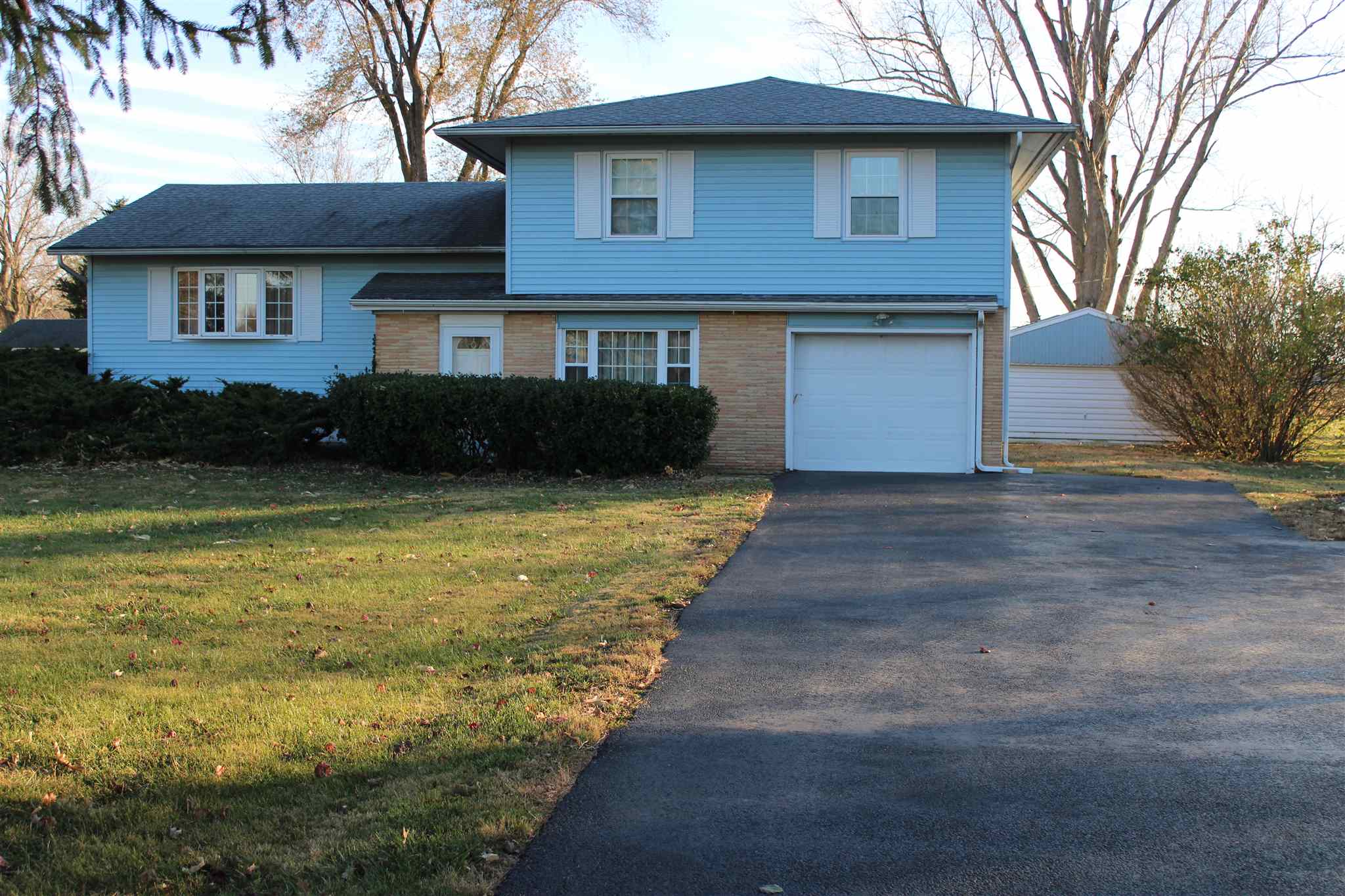 2926 Vigal Road Springfield, IL 62712 - Photo 1 of 26