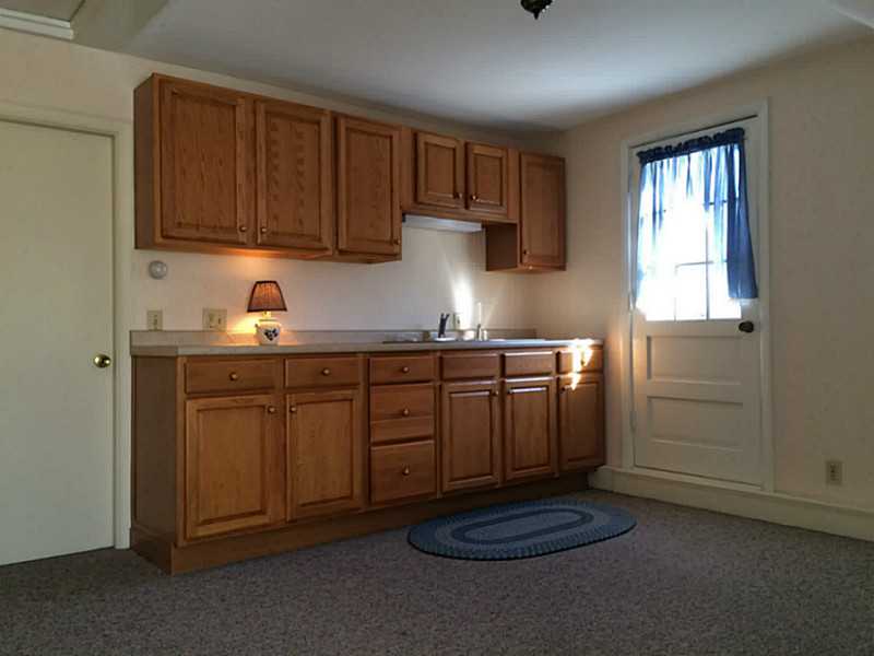 18 Crest Road North Smithfield, RI 02896 - Photo 12 of 18 Kitchen.