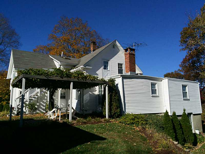 18 Crest Road North Smithfield, RI 02896 - Photo 16 of 18 Exterior Back.