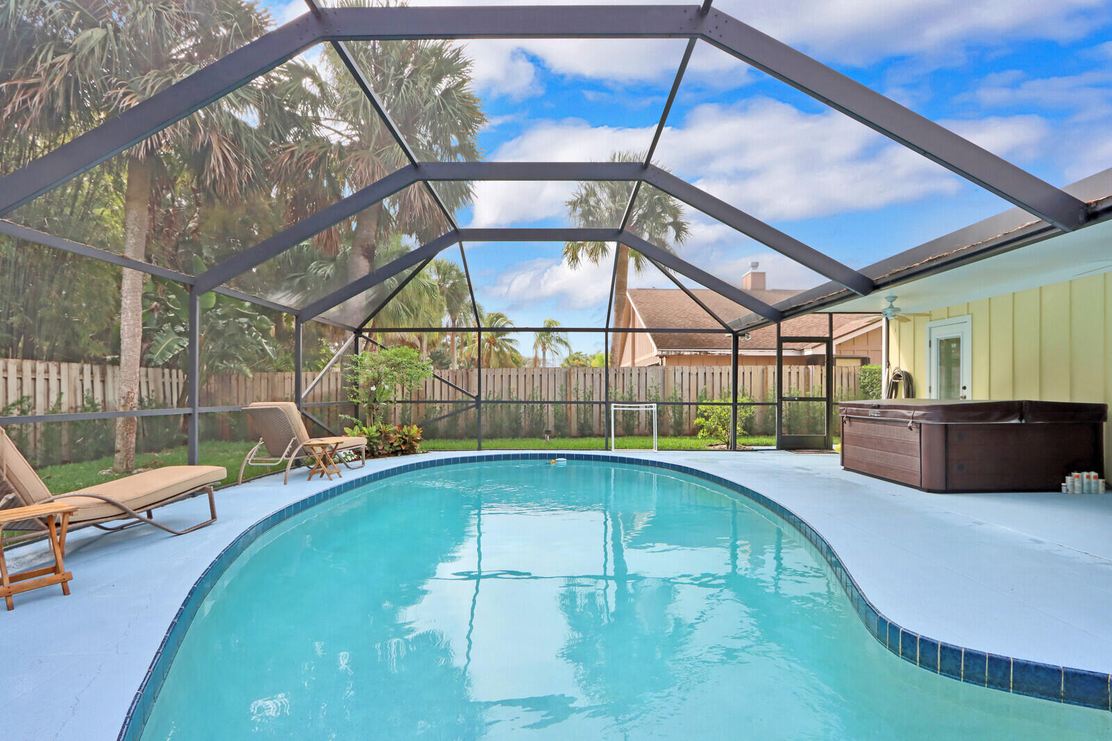 905 Sandy Oaks Drive Jupiter, FL 33477 - Photo 30 of 51 a swimming pool with view of swimming pool