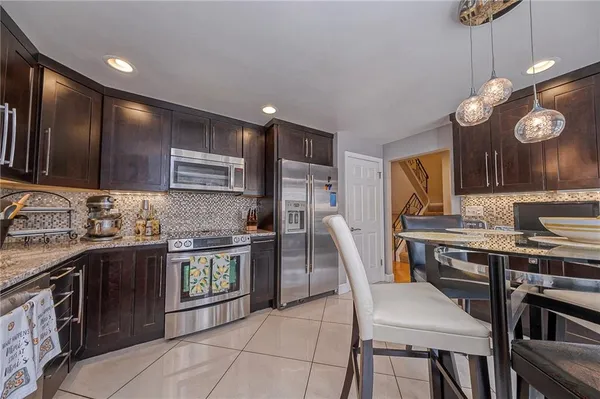 $315,800 | 136 Glenwood Drive, Monroeville, PA 15146