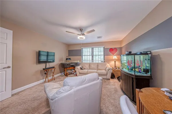 $315,800 | 136 Glenwood Drive, Monroeville, PA 15146