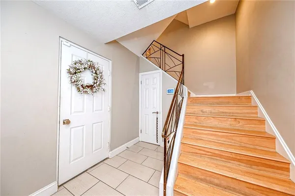$315,800 | 136 Glenwood Drive, Monroeville, PA 15146