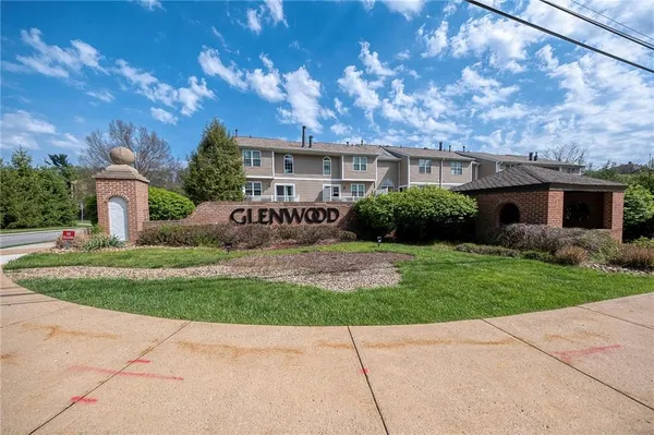 $315,800 | 136 Glenwood Drive, Monroeville, PA 15146