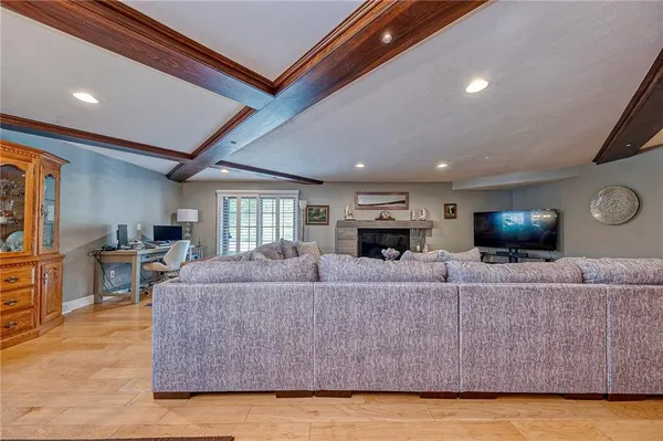 $315,800 | 136 Glenwood Drive, Monroeville, PA 15146