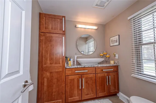 $315,800 | 136 Glenwood Drive, Monroeville, PA 15146