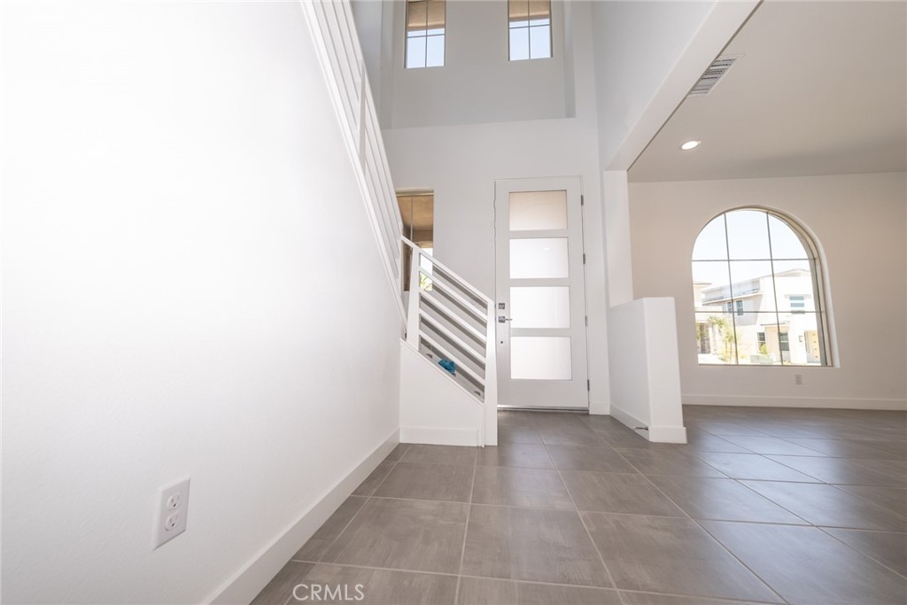 35878 McCarthy Street Palm Desert, CA 92211 - Photo 10 of 26 a view of an empty room with a window
