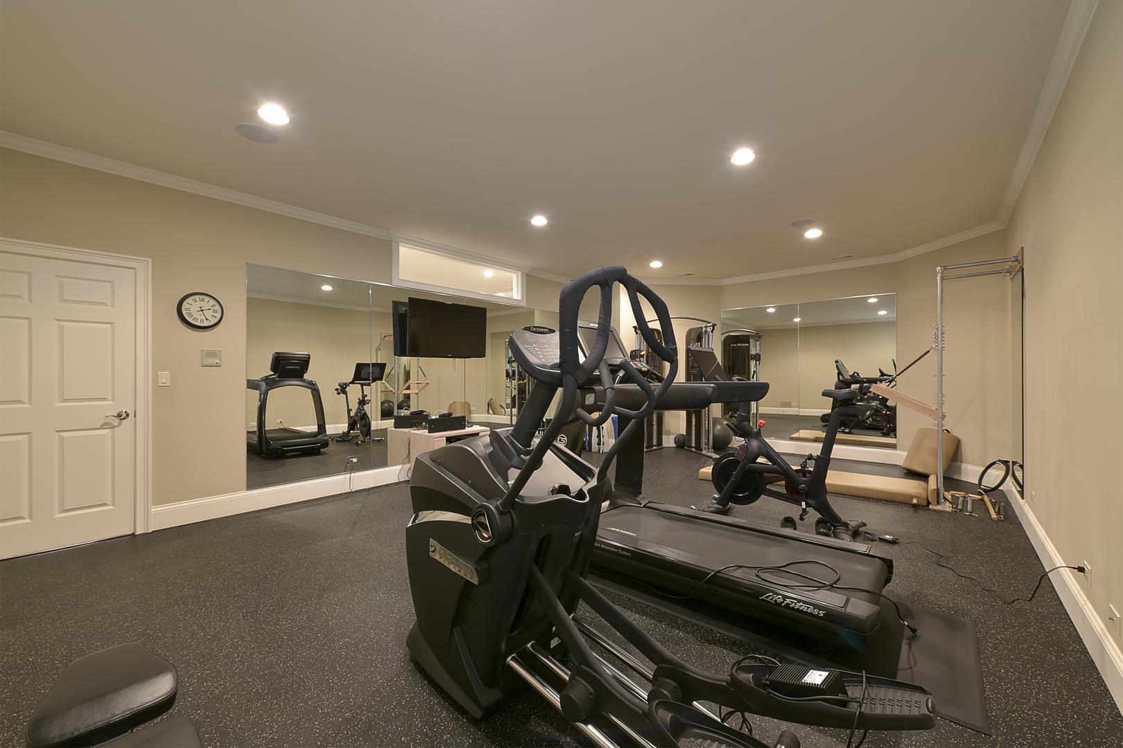 1773 Pheasant Trail Inverness, IL 60067 - Photo 47 of 54 a view of a room with gym equipment