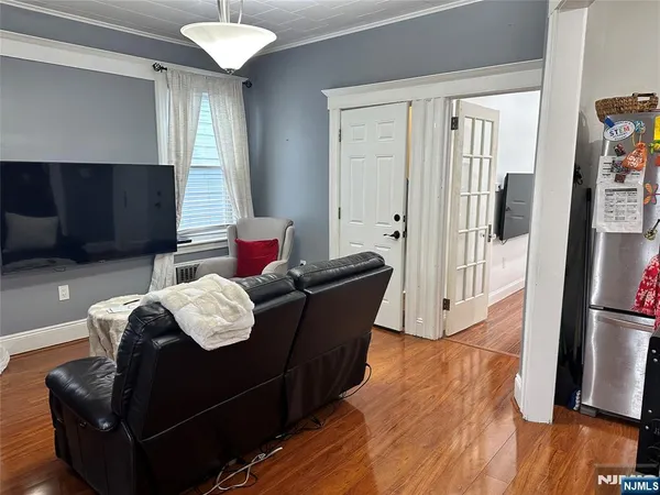 $2,600 | 70 Arthur Street, Clifton, NJ 07011