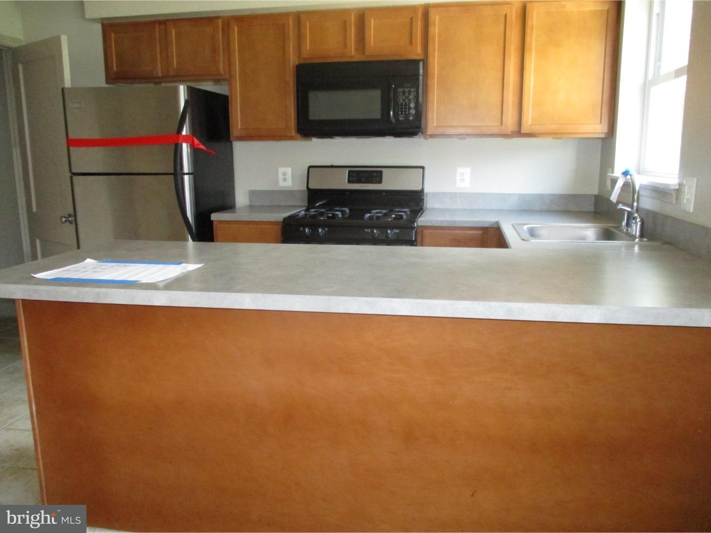 1565 Beverly Road Philadelphia, PA 19138 - Photo 8 of 24 Gallery Image 8