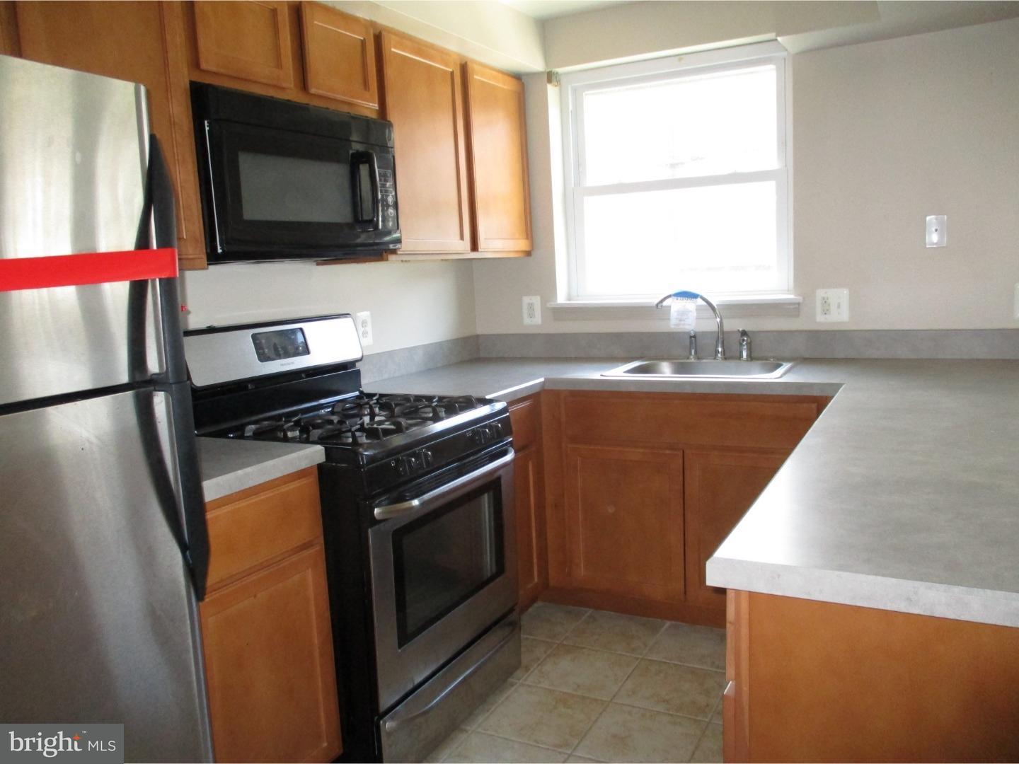 1565 Beverly Road Philadelphia, PA 19138 - Photo 9 of 24 Gallery Image 9