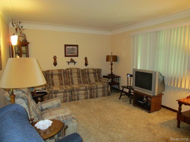 39600 Willis Road Belleville, MI 48111 - Photo 11 of 48