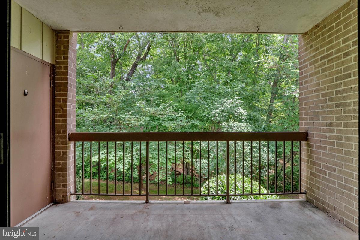 1663 Parkcrest Circle, Unit 200 Reston, VA 20190 - Photo 28 of 30