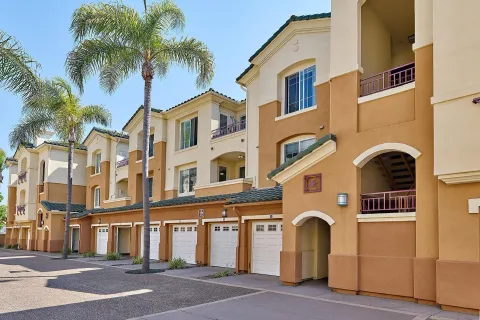 $950,000 | 12372 Carmel Country Road, Unit 207, San Diego, CA 92130