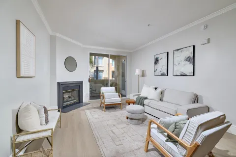 $950,000 | 12372 Carmel Country Road, Unit 207, San Diego, CA 92130