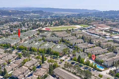 $950,000 | 12372 Carmel Country Road, Unit 207, San Diego, CA 92130