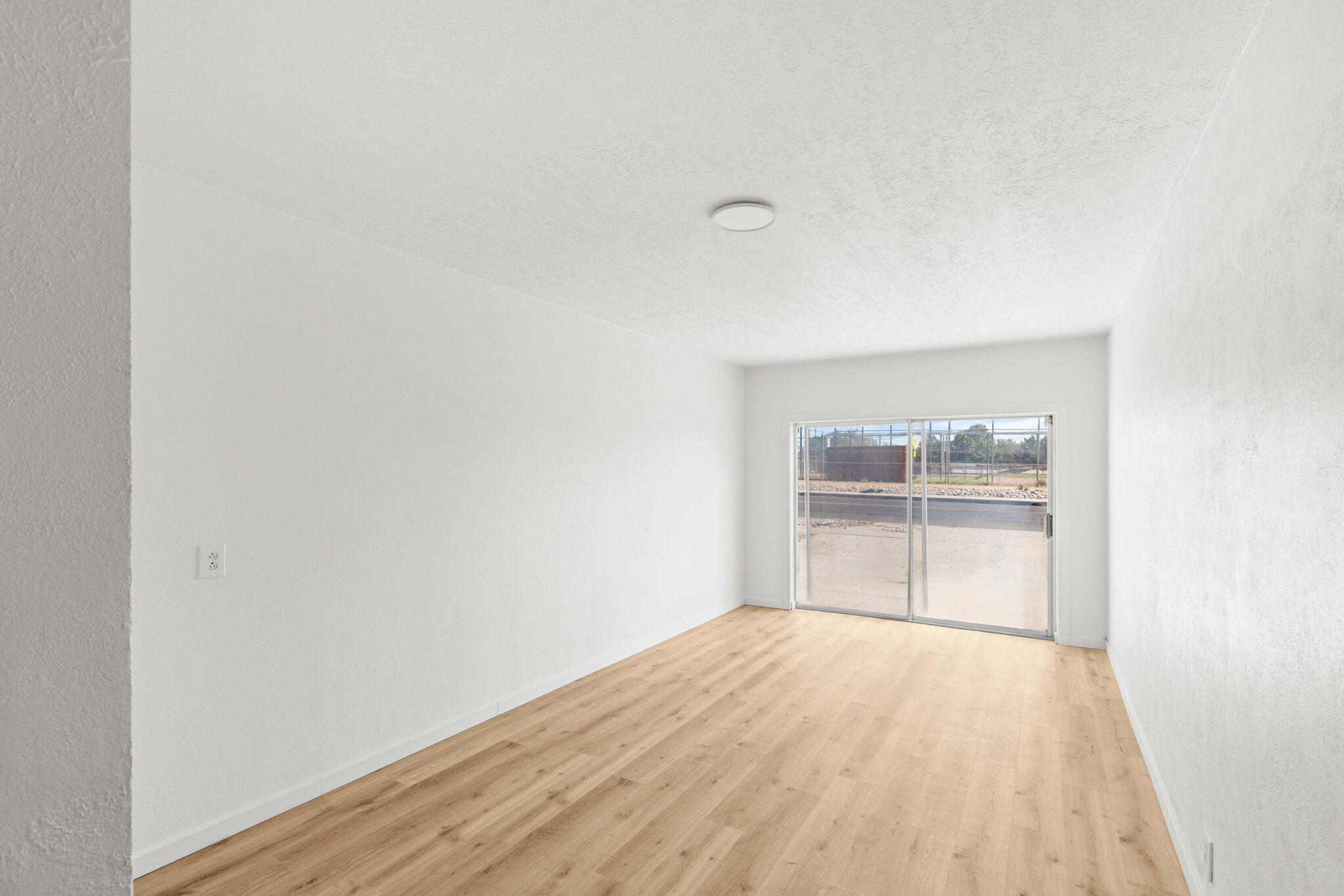 4721 Comanche Road Northeast Albuquerque, NM 87110 - Photo 17 of 33 Gallery Image 17