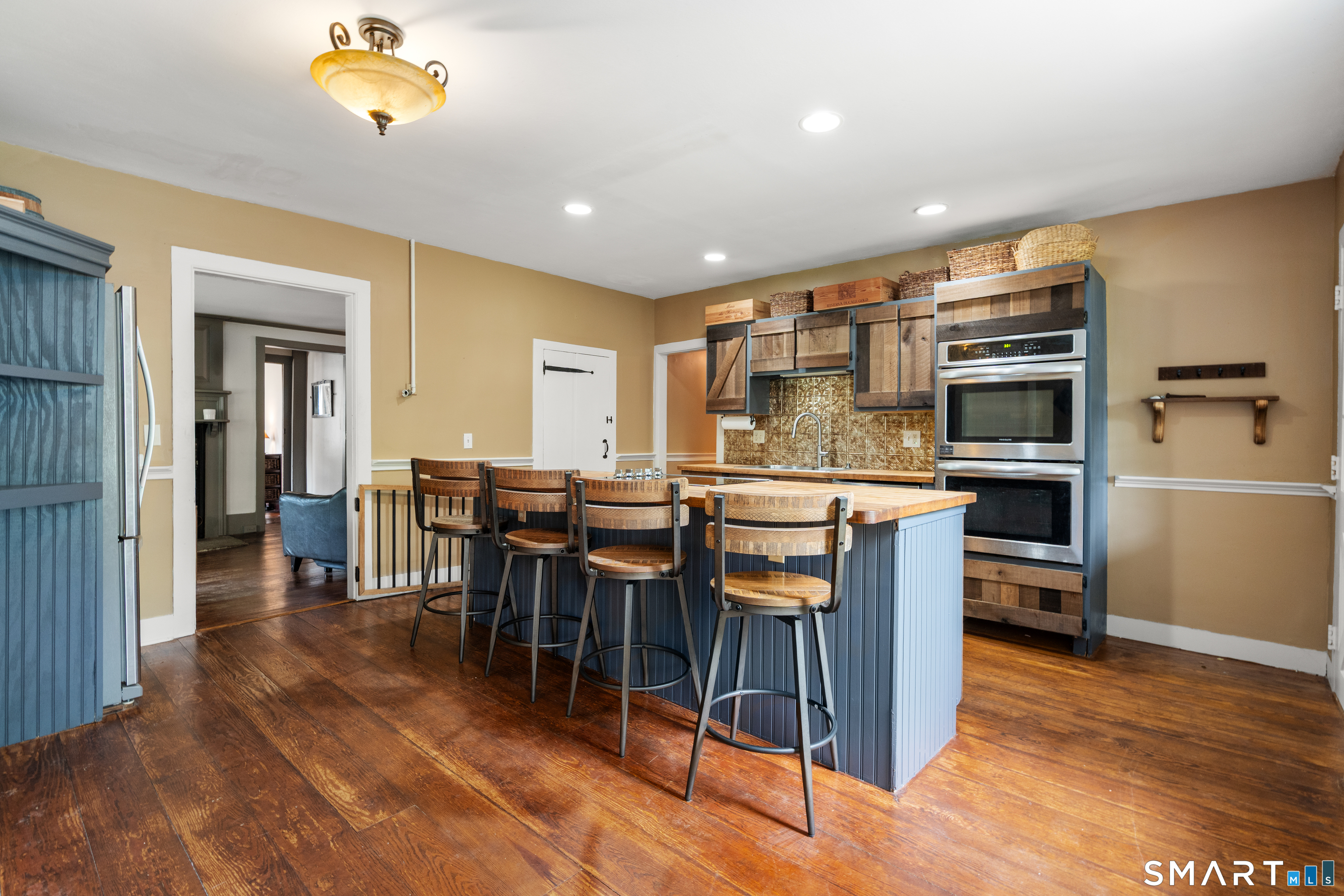 169 Whisconier Road Brookfield, CT 06804 - Photo 7 of 40