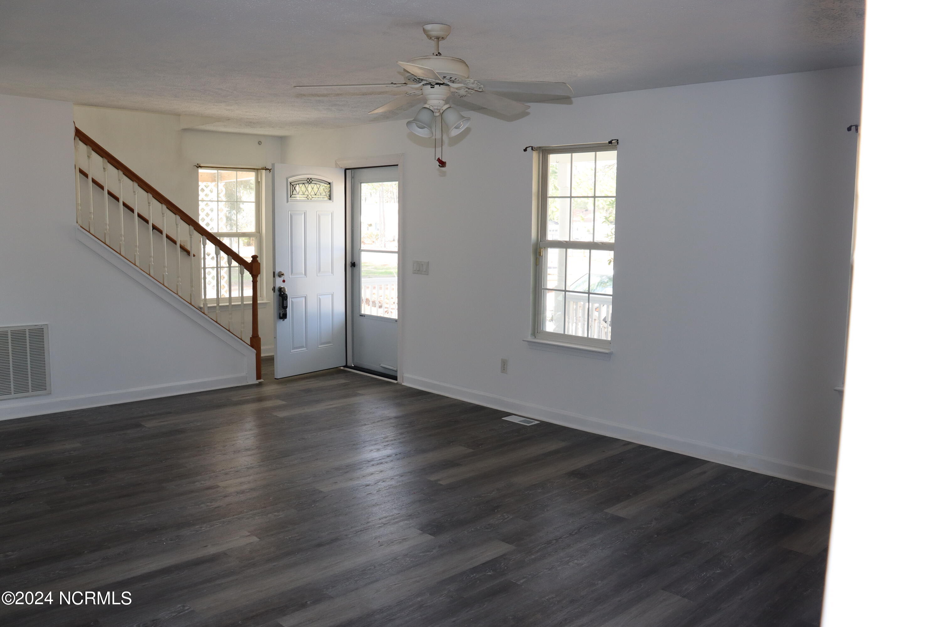 1120 East Boiling Spring Road Southport, NC 28461 - Photo 11 of 40 IMG_0685