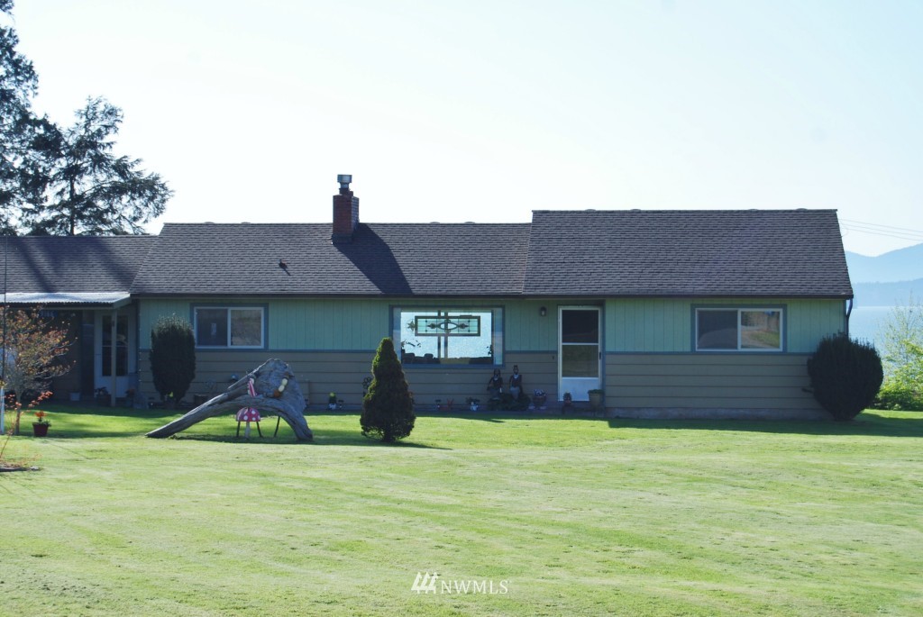 9166 Bayview Edison Road Bow, WA 98232 - Photo 2 of 15 Gallery Image 2