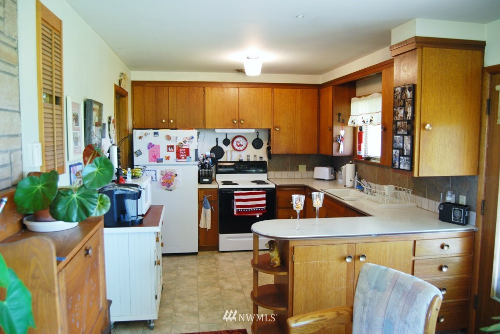 9166 Bayview Edison Road Bow, WA 98232 - Photo 7 of 15 Gallery Image 7