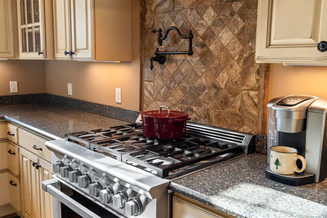 $1,099,000 | 175 Acorn Drive, Greenwood, ME 04219