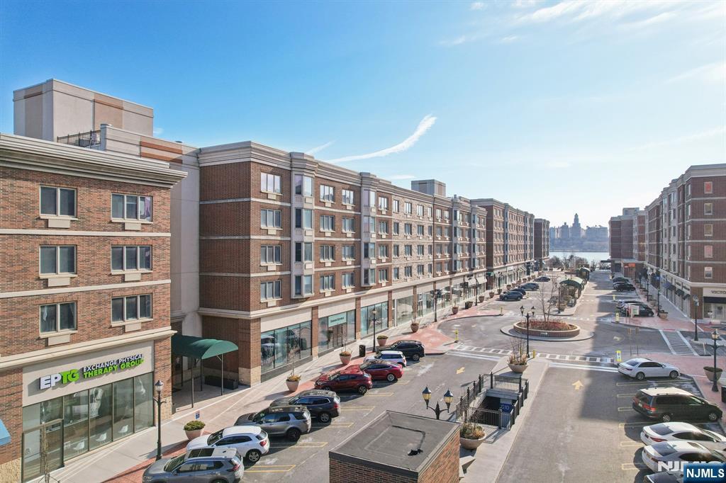 110 City Place Edgewater, NJ 07020 - Photo 40 of 44
