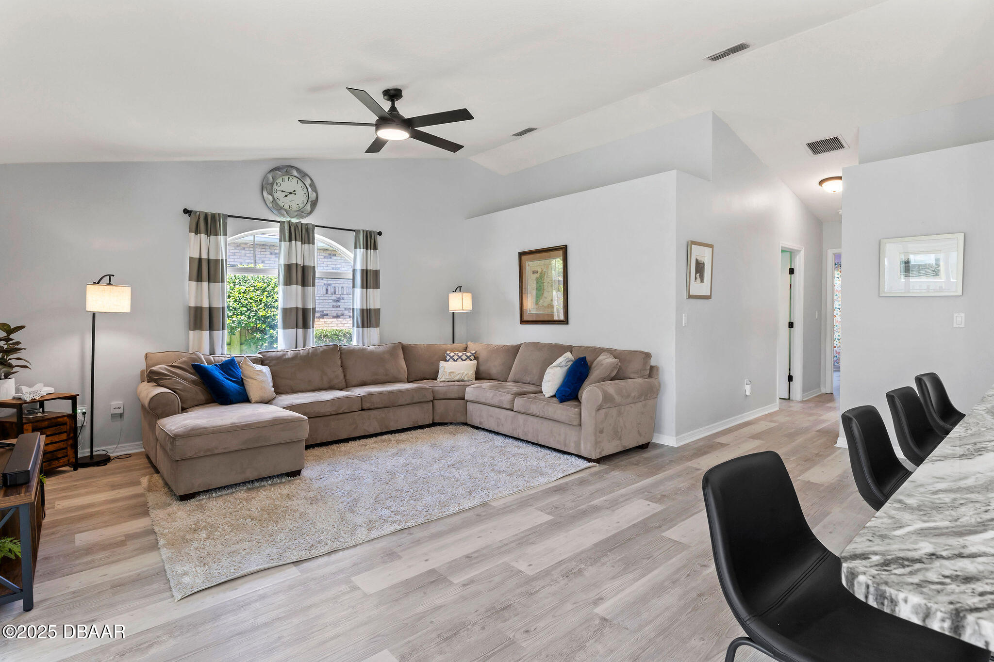 35 China Moon Drive Ormond Beach, FL 32174 - Photo 19 of 40 a living room with furniture